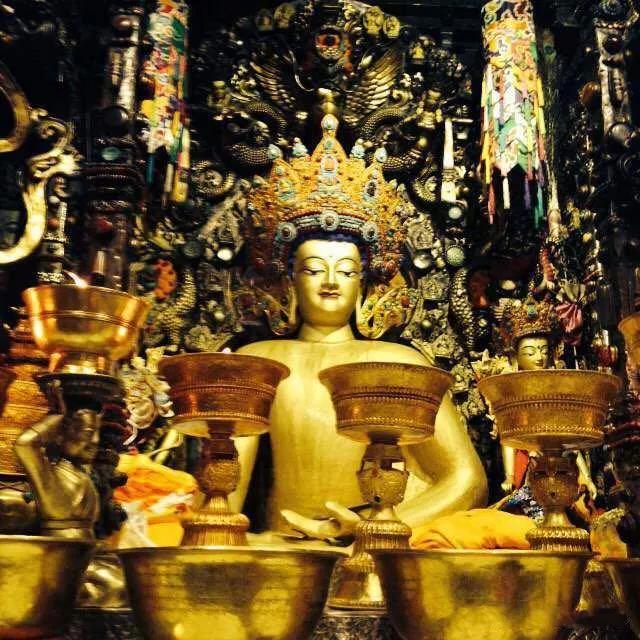 寄名佛是早期佛教本土化本族化过程中最为普遍的形式,在游牧民族宗教